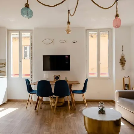 Le Quai Du Port Parking Clim Appartamento Cassis