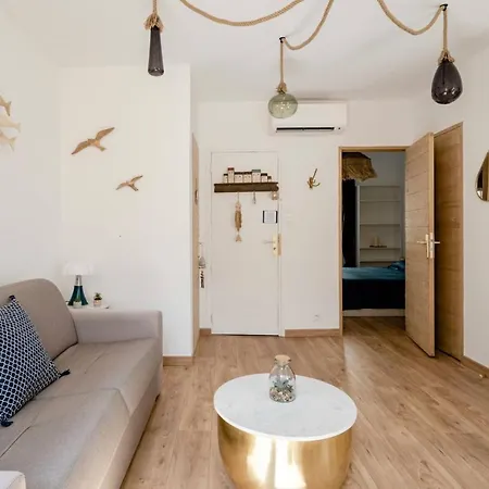 Le Quai Du Port Parking Clim Cassis